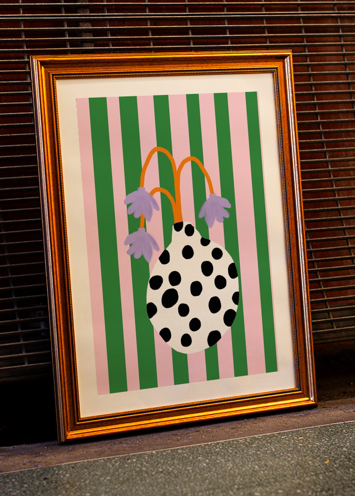 Blomstervase og striber