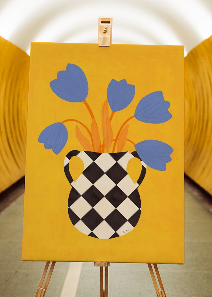 Checkered vase with tulips