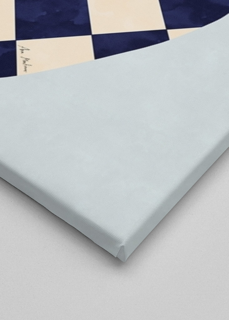 Kostkovaná váza s růžemi