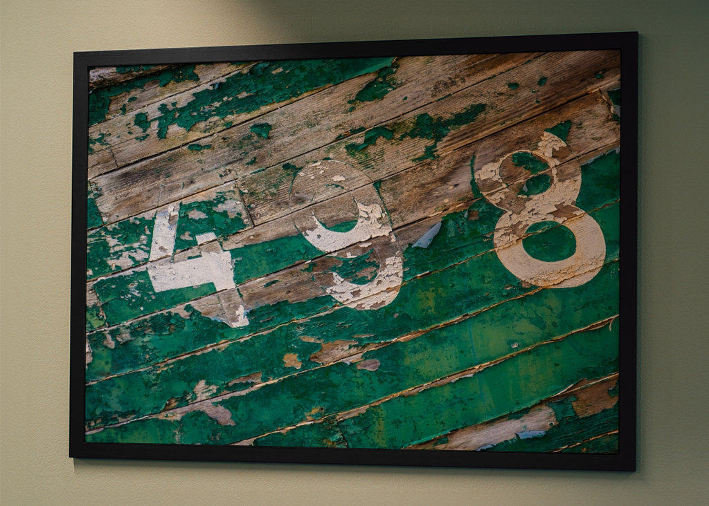 Čísla na barevném dřevě 498