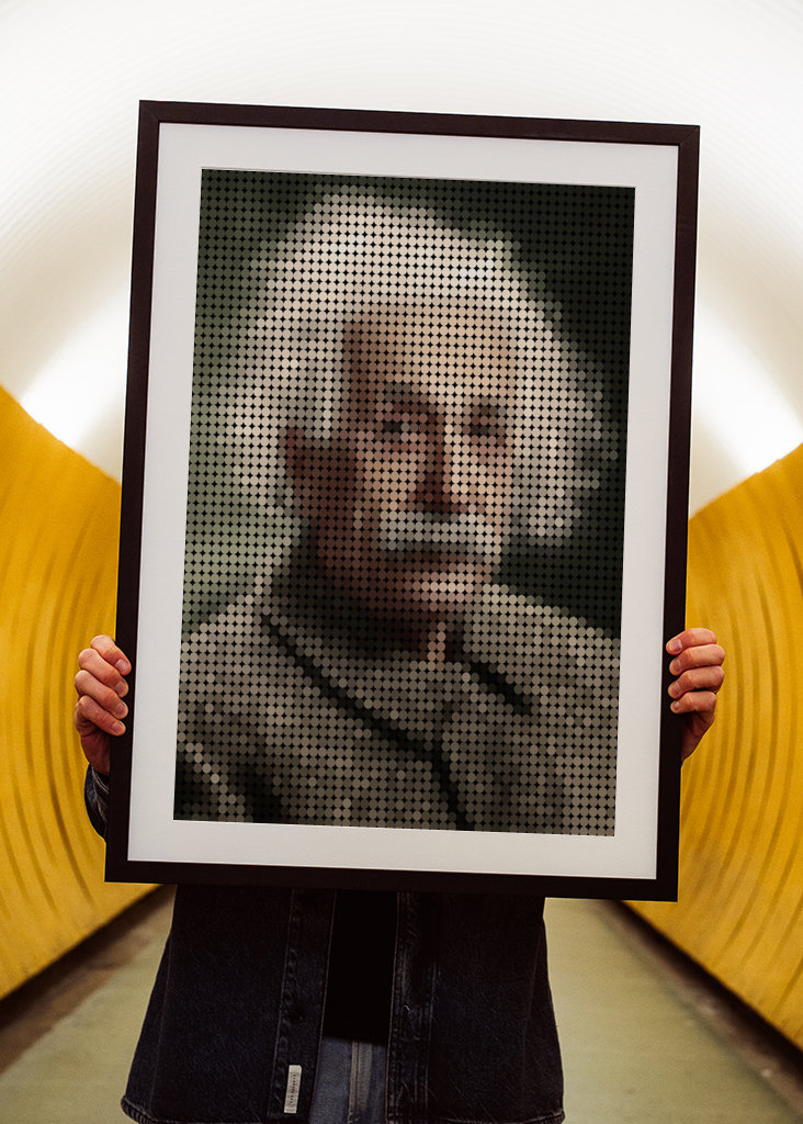 Albert Einstein in Style Dots