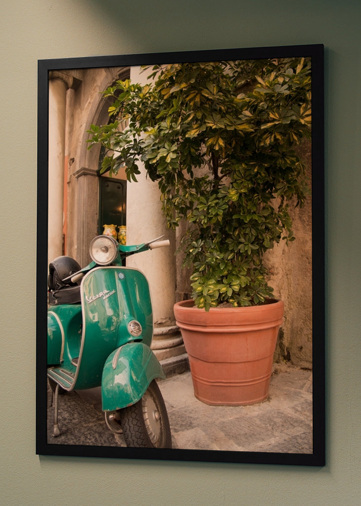 Retro Scooter in Amalfi 1