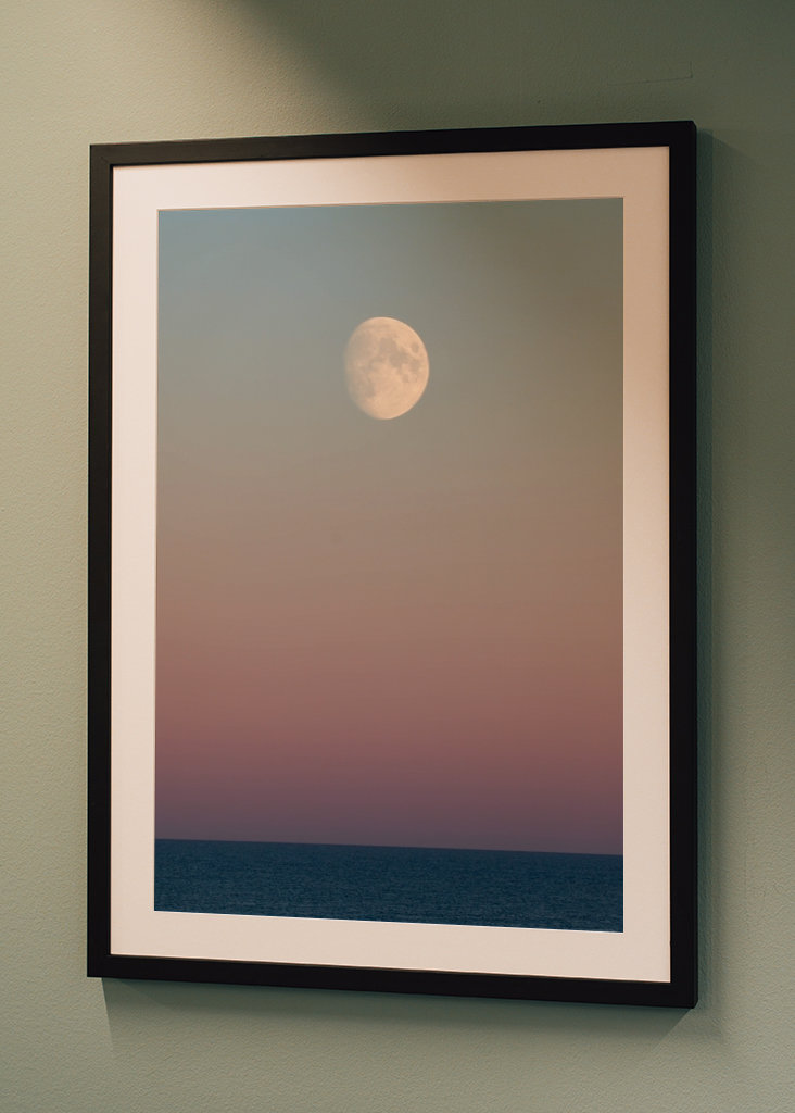 Månen över havets horisont