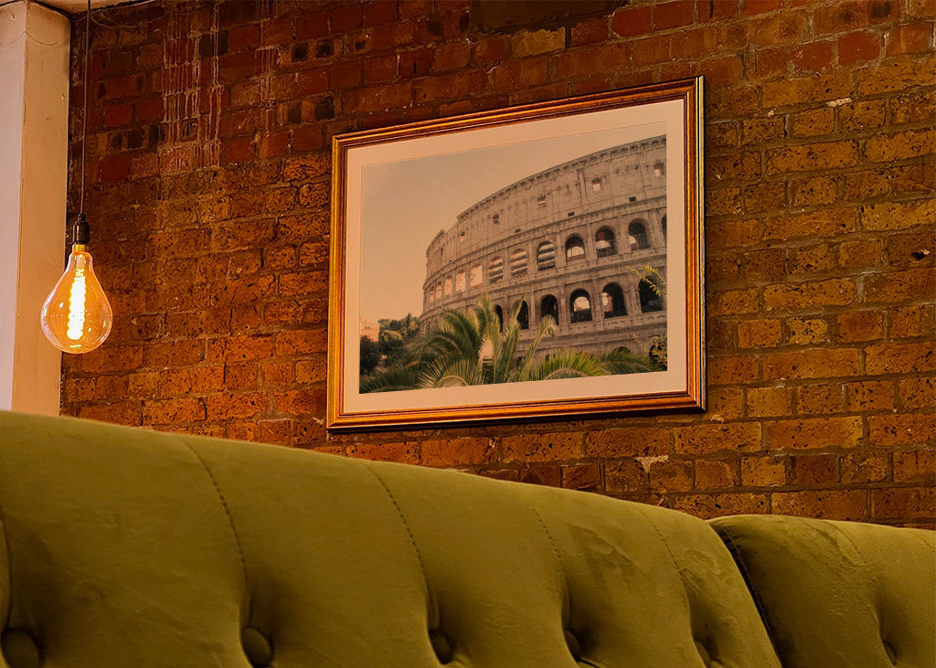 Kolosseum in Rom mit Palme 3