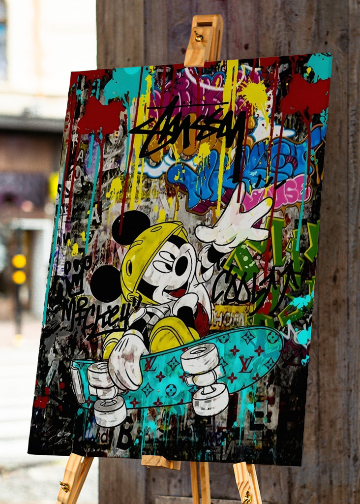Pop Art Mickey Mouse Skater 