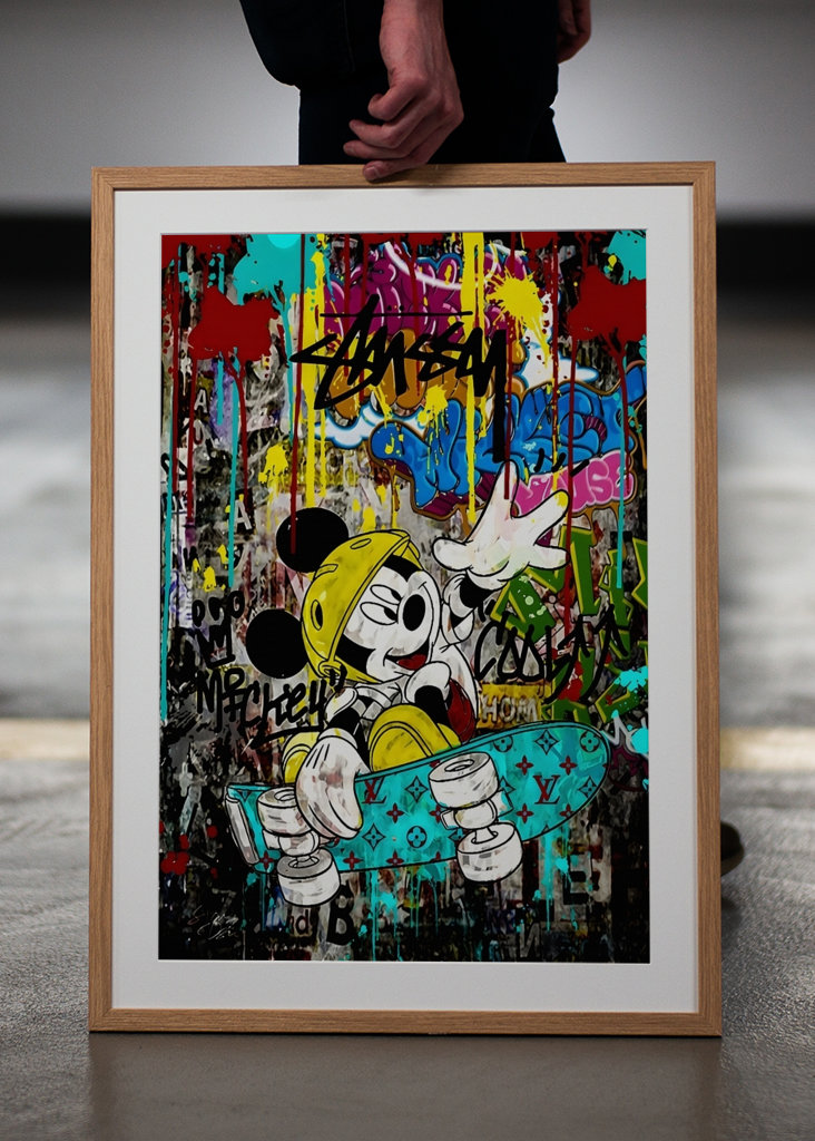 Pop Art Mickey Mouse Skater 