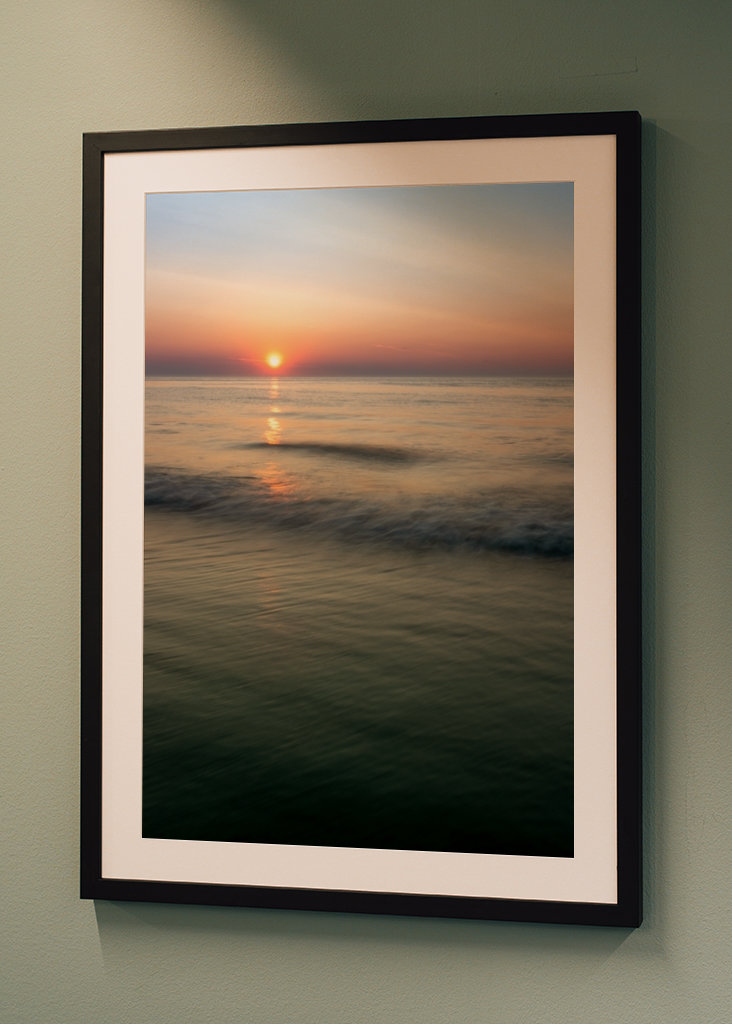 Grønt hav og blå himmel