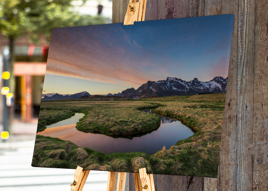 Sole di mezzanotte delle Lofoten
