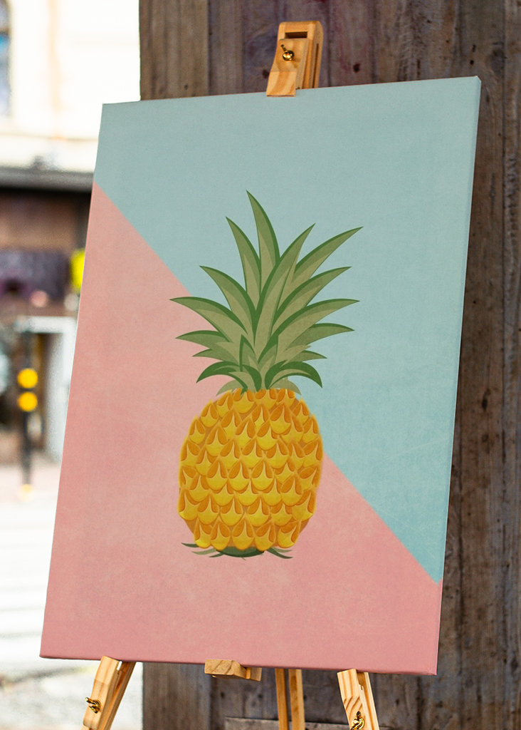 Ananas s pastelovým pozadím