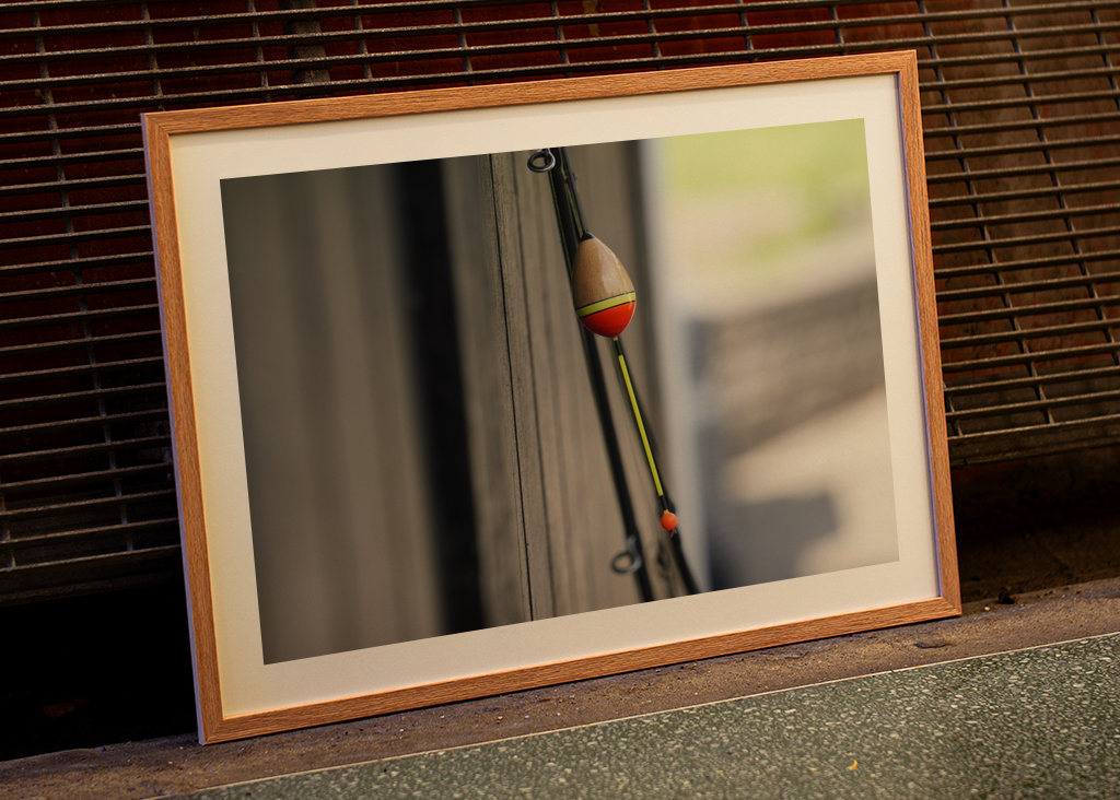 Angel an einer Fischerhütte