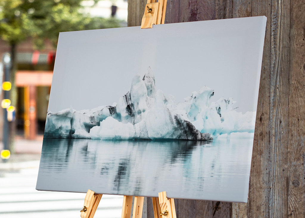 Eisberg v Jökulsarlonu