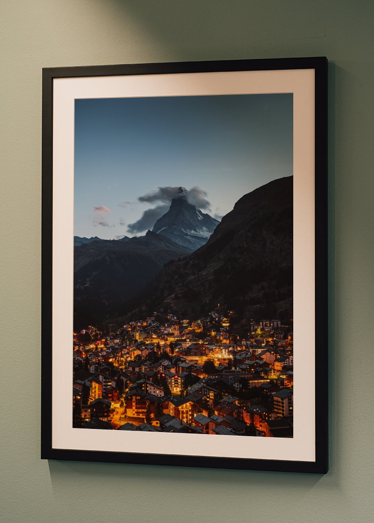 Zermatt s Matterhornem v noci