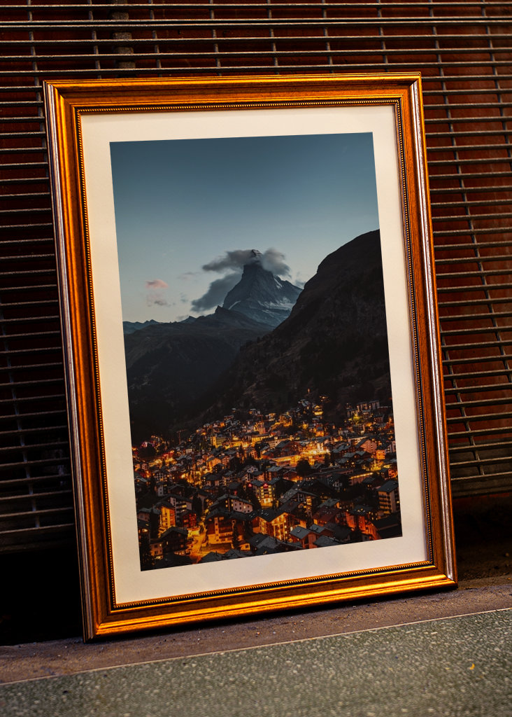 Zermatt s Matterhornem v noci