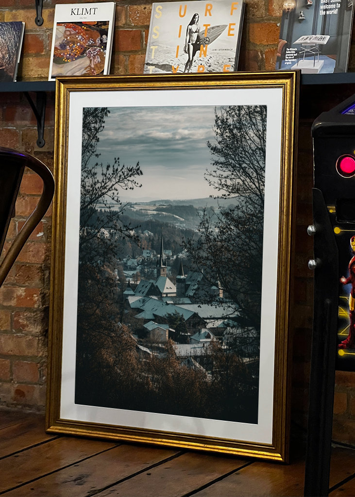 Piccolo villaggio innevato 