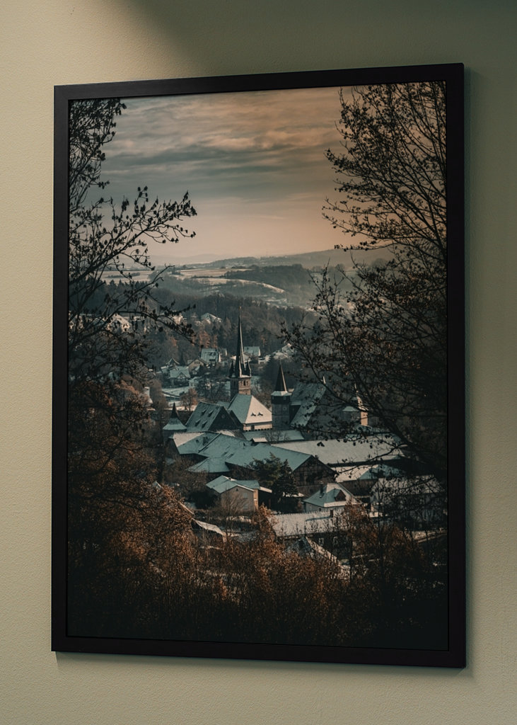 Piccolo villaggio innevato 