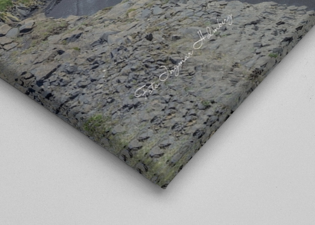 Reynisfjara,(Czarna Plaża)