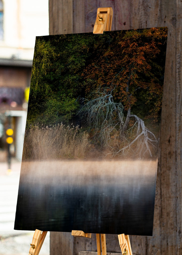 October morning by the lake