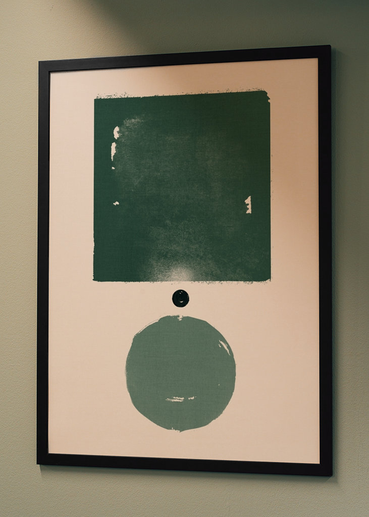 Minimalistischer Smaragdgrüner Junge