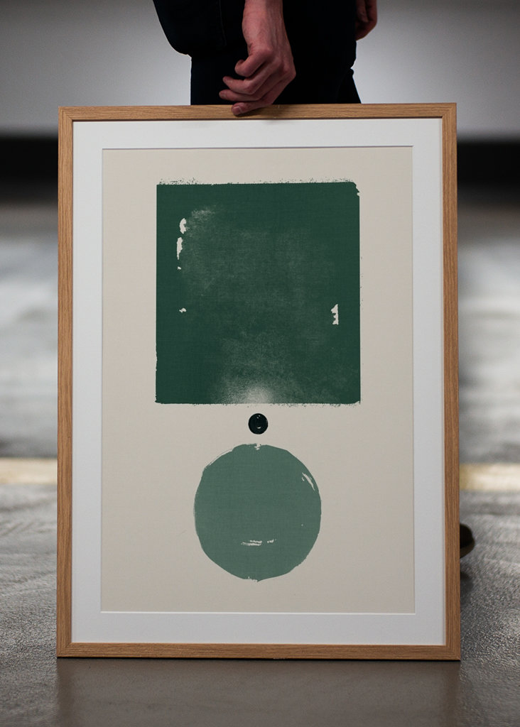 Minimalistischer Smaragdgrüner Junge