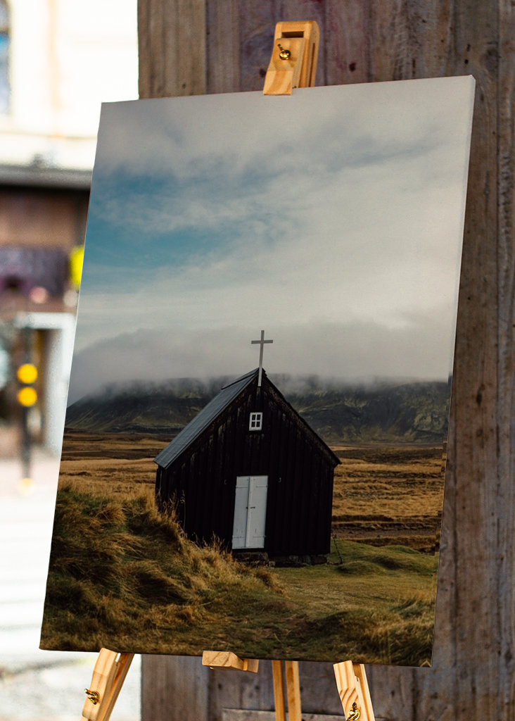 Piccola chiesa nera Islanda