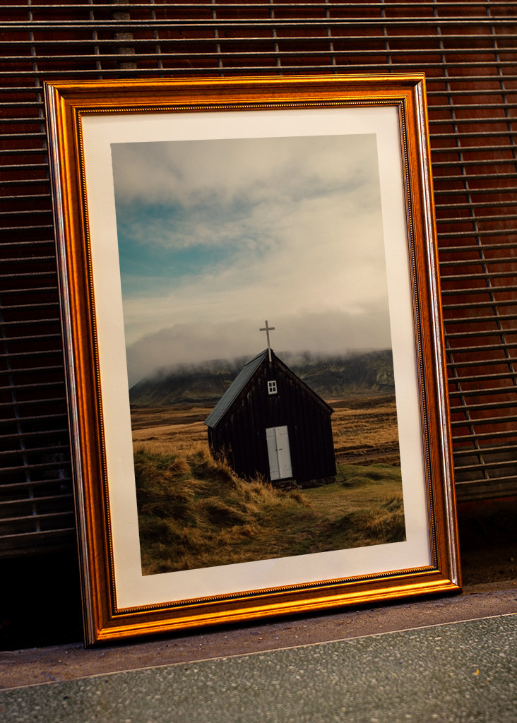 Piccola chiesa nera Islanda