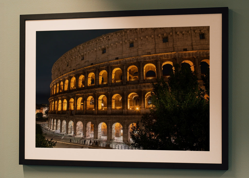 El Coliseo de Roma por la noche