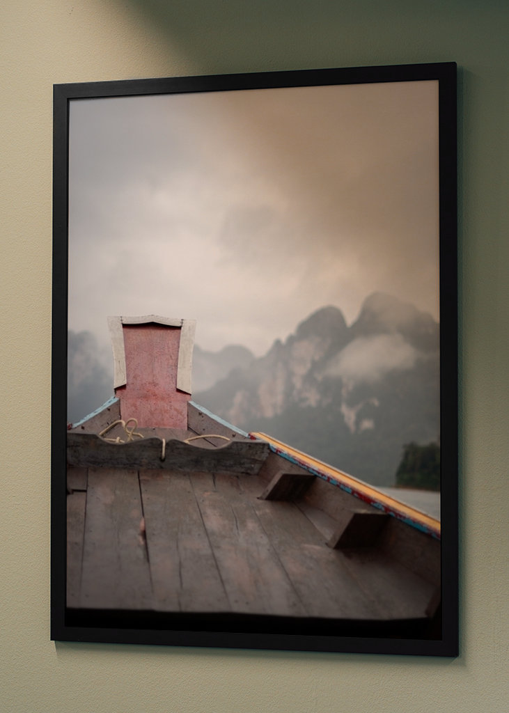 Longtail Boot mit Bergen