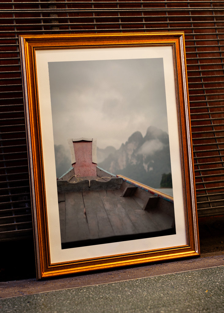 Longtail Boot mit Bergen