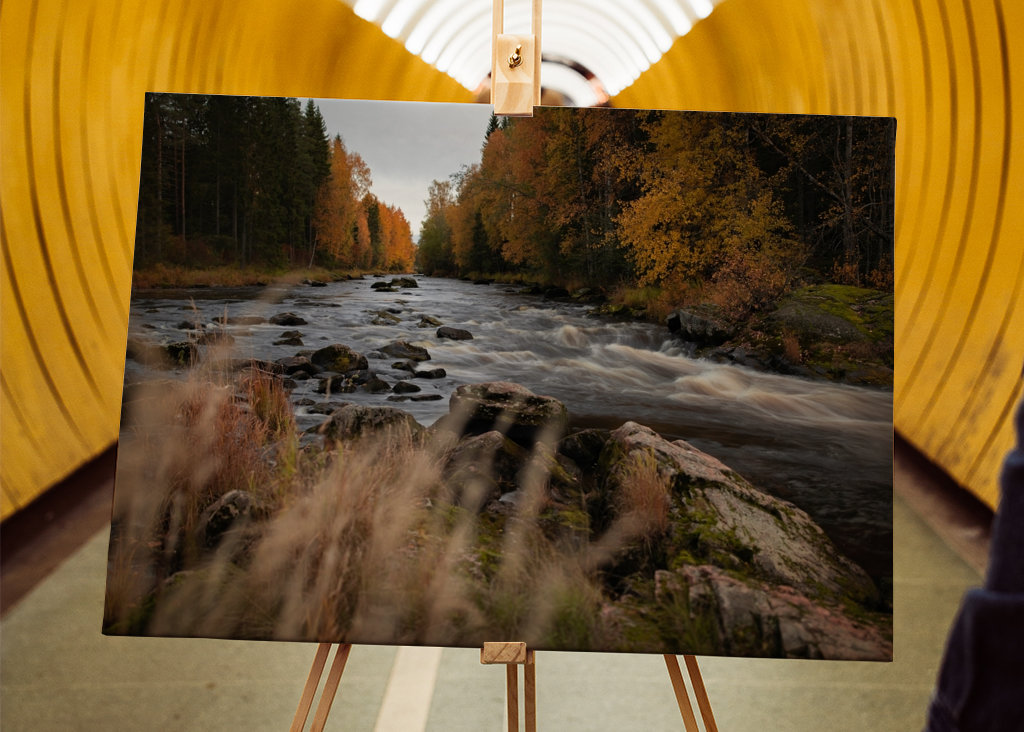 Herbst und Stromschnellen