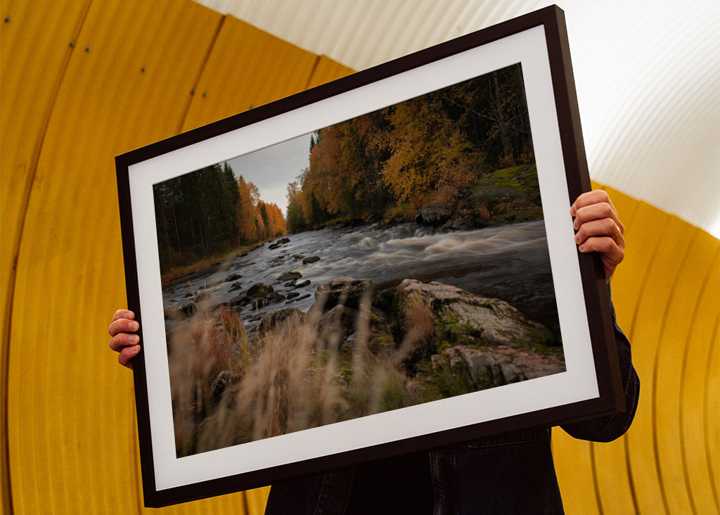Herbst und Stromschnellen