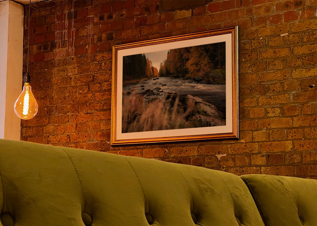 Herbst und Stromschnellen