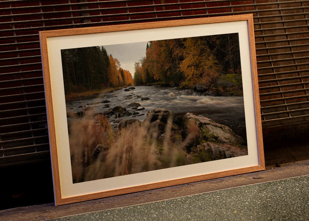 Herbst und Stromschnellen