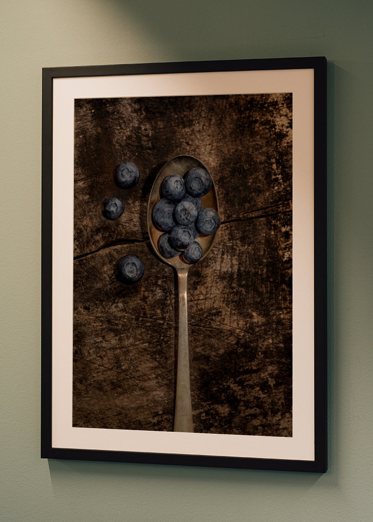 Spoon & Blueberries 1800