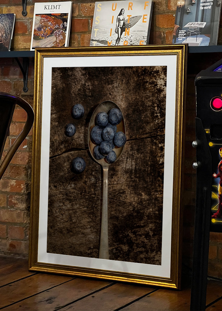 Spoon & Blueberries 1800