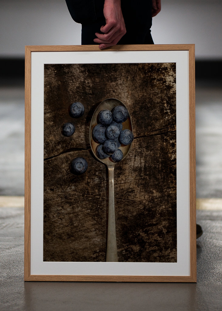 Spoon & Blueberries 1800