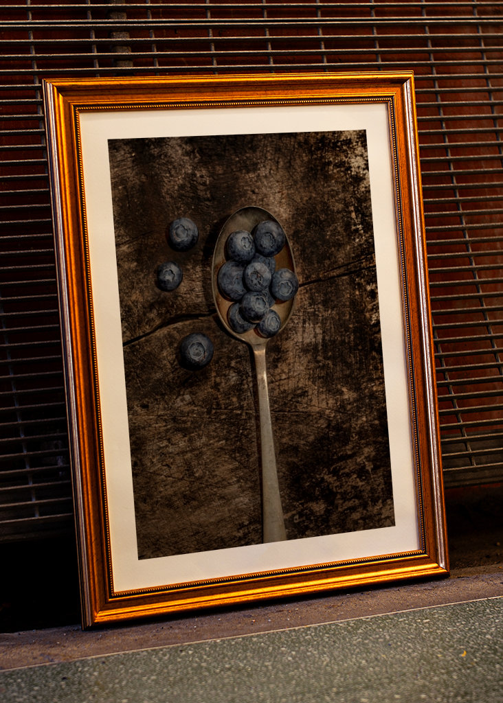 Spoon & Blueberries 1800