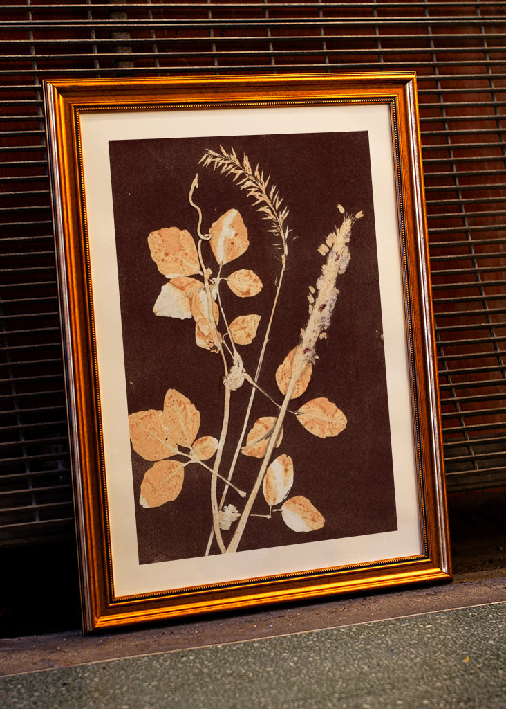 Botanical leaves brown ocre