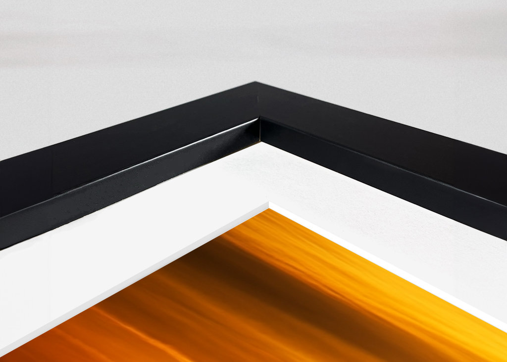 Petit bateau au coucher du soleil