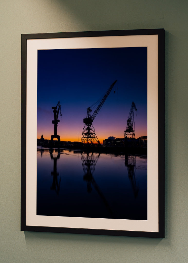 Siluett in the harbour