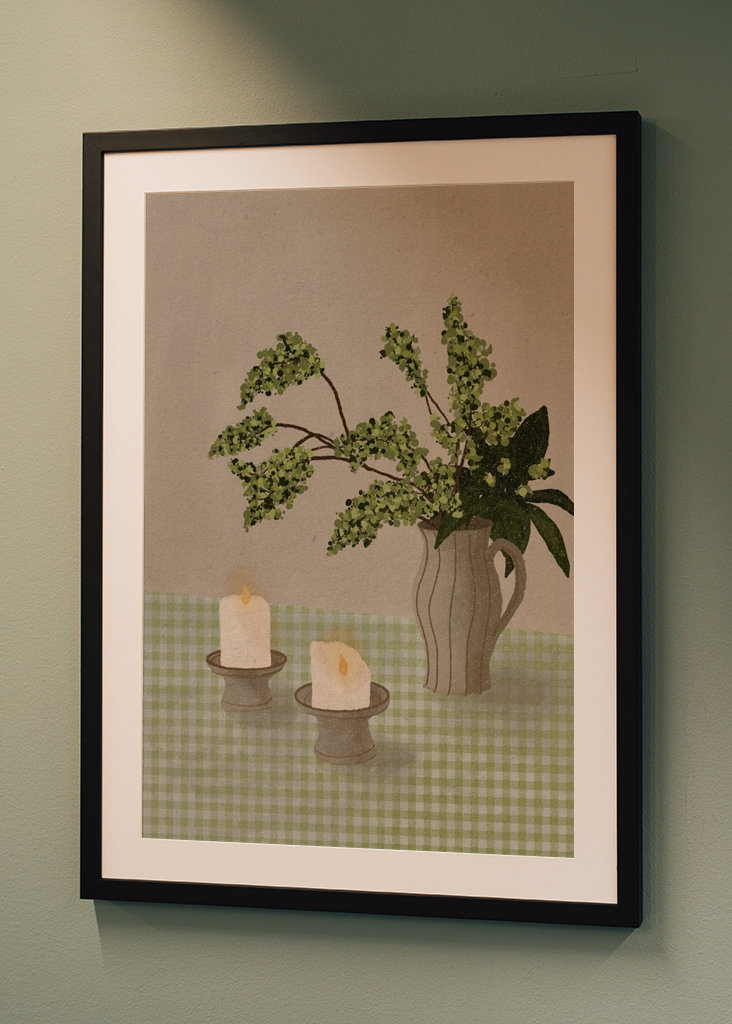 The vase and the candles 