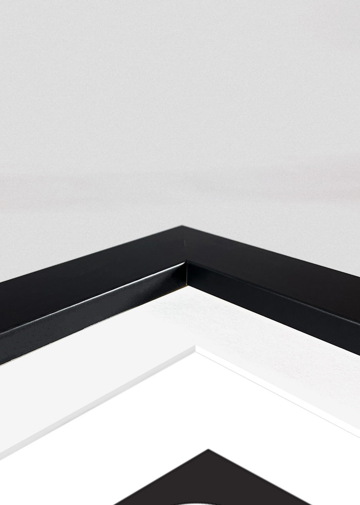 Black white red order