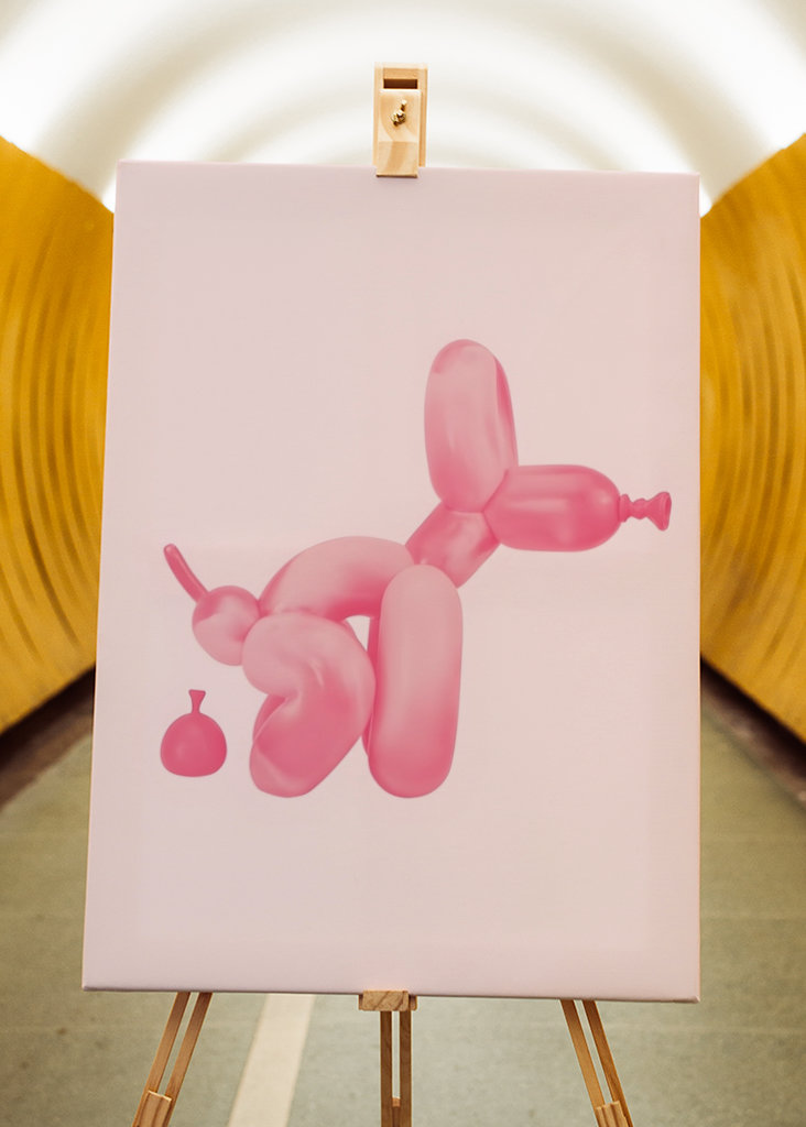 Pooping Balloon Dog