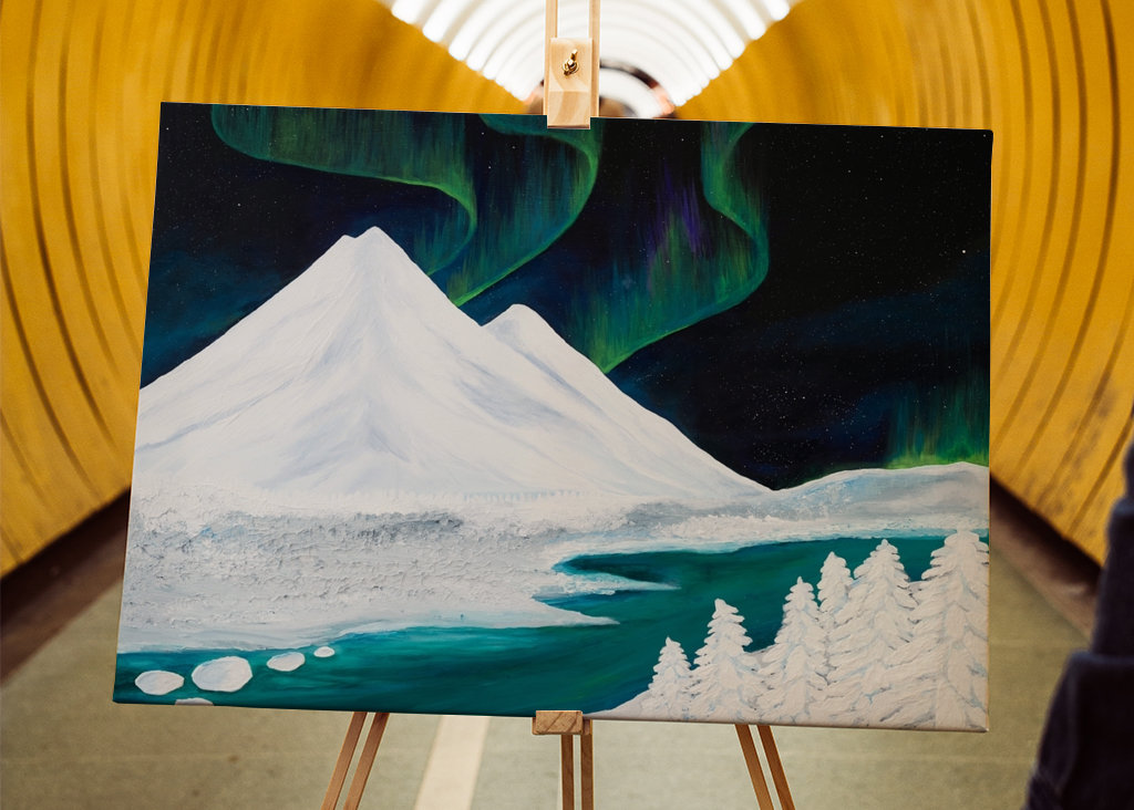 Aurora in the mountains 