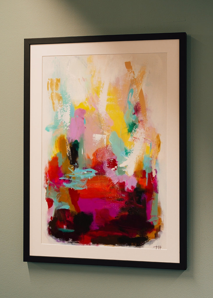 Stiger til anledningen