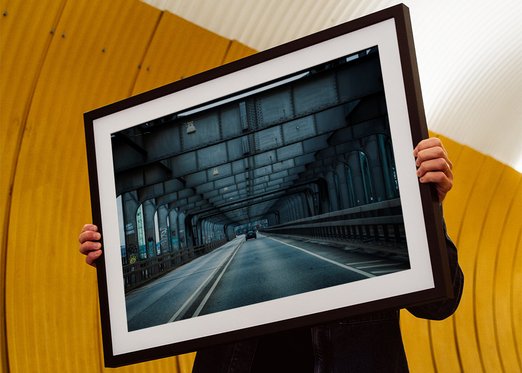 Arte Callejero Puente Metal