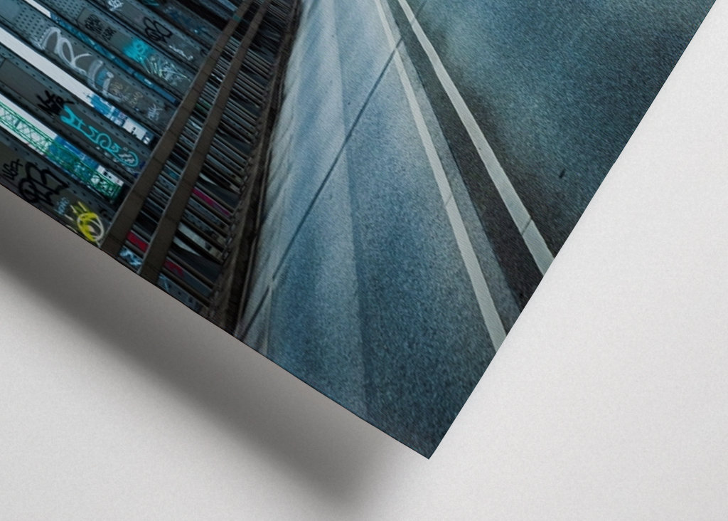 Arte Callejero Puente Metal