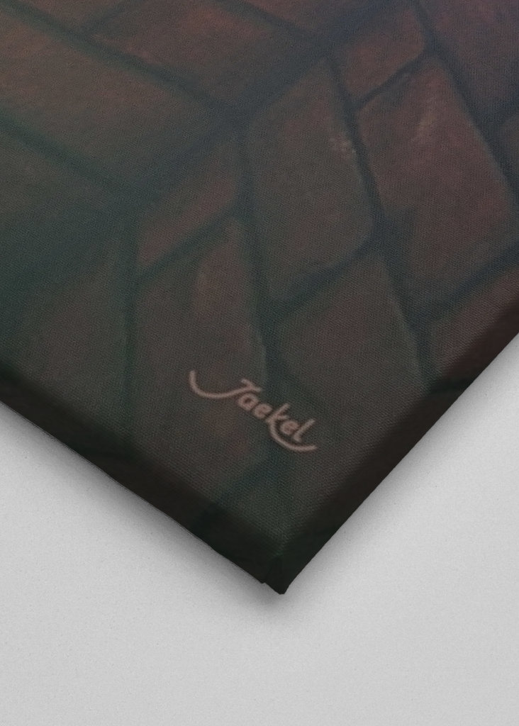 Mysteriöse Kapuzengestalt