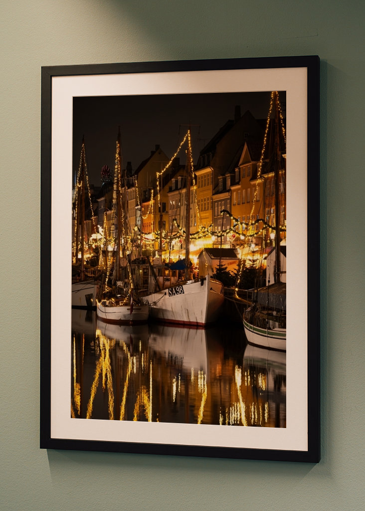  Christmas lights in Nyhavn