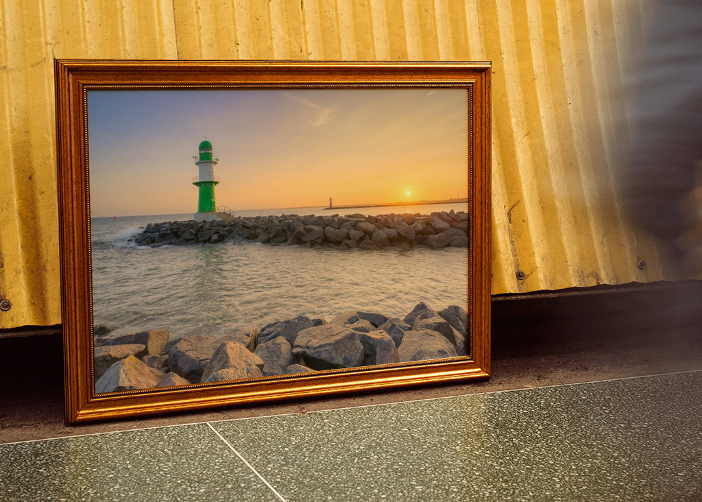 Warnemünde pier light