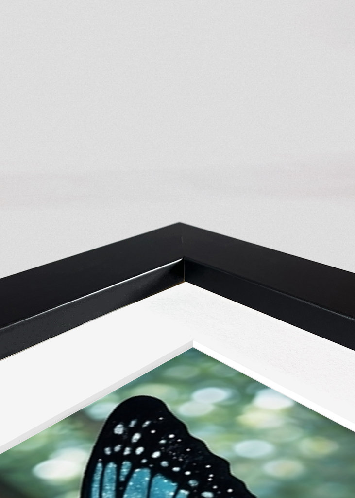 Mroczna Wróżka w lesie